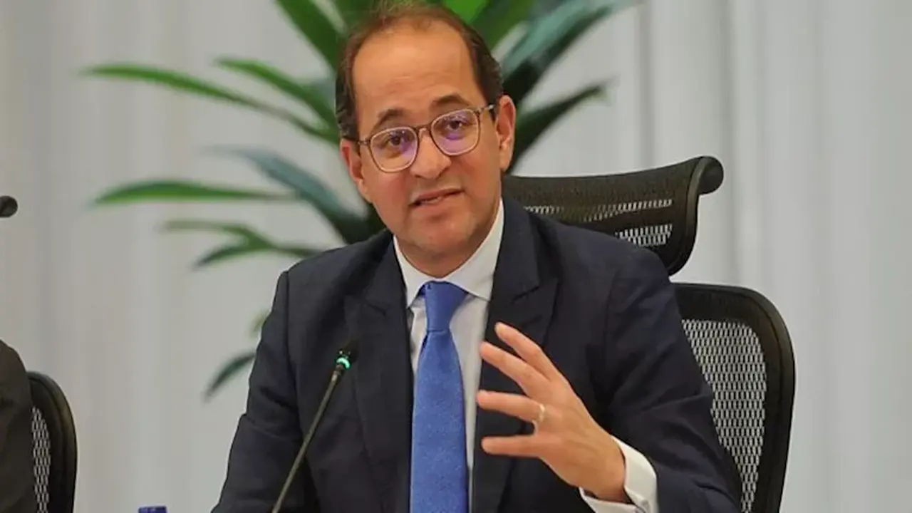 مصر تخطط لطرح 3 شركات حكومية في البورصة قبل نهاية يونيو المقبل